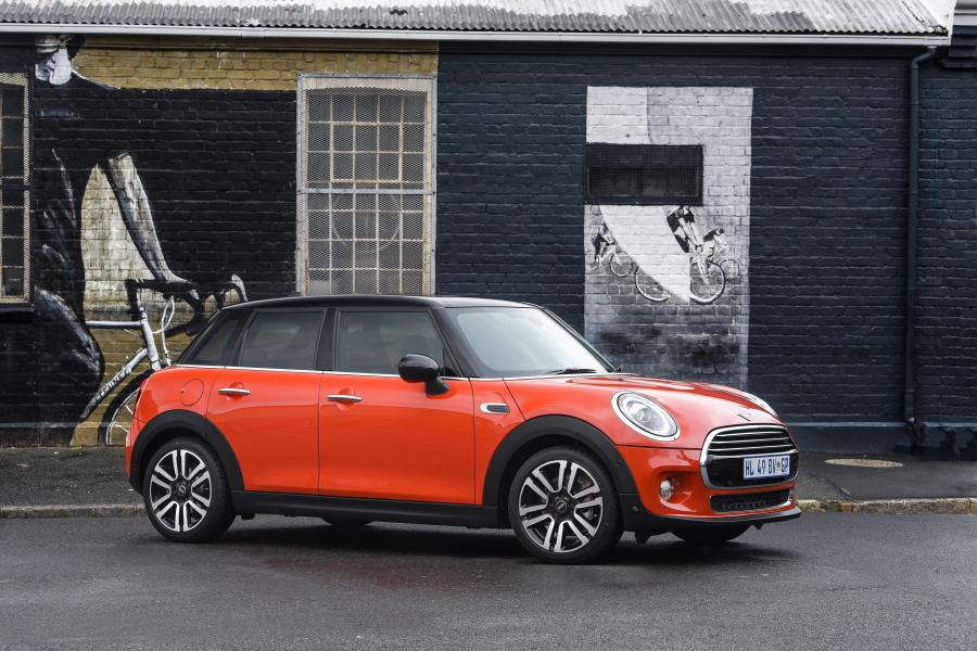  Mini Cooper 5-Door (F56) 2018 года  (ZA) (фото 21 из 32)